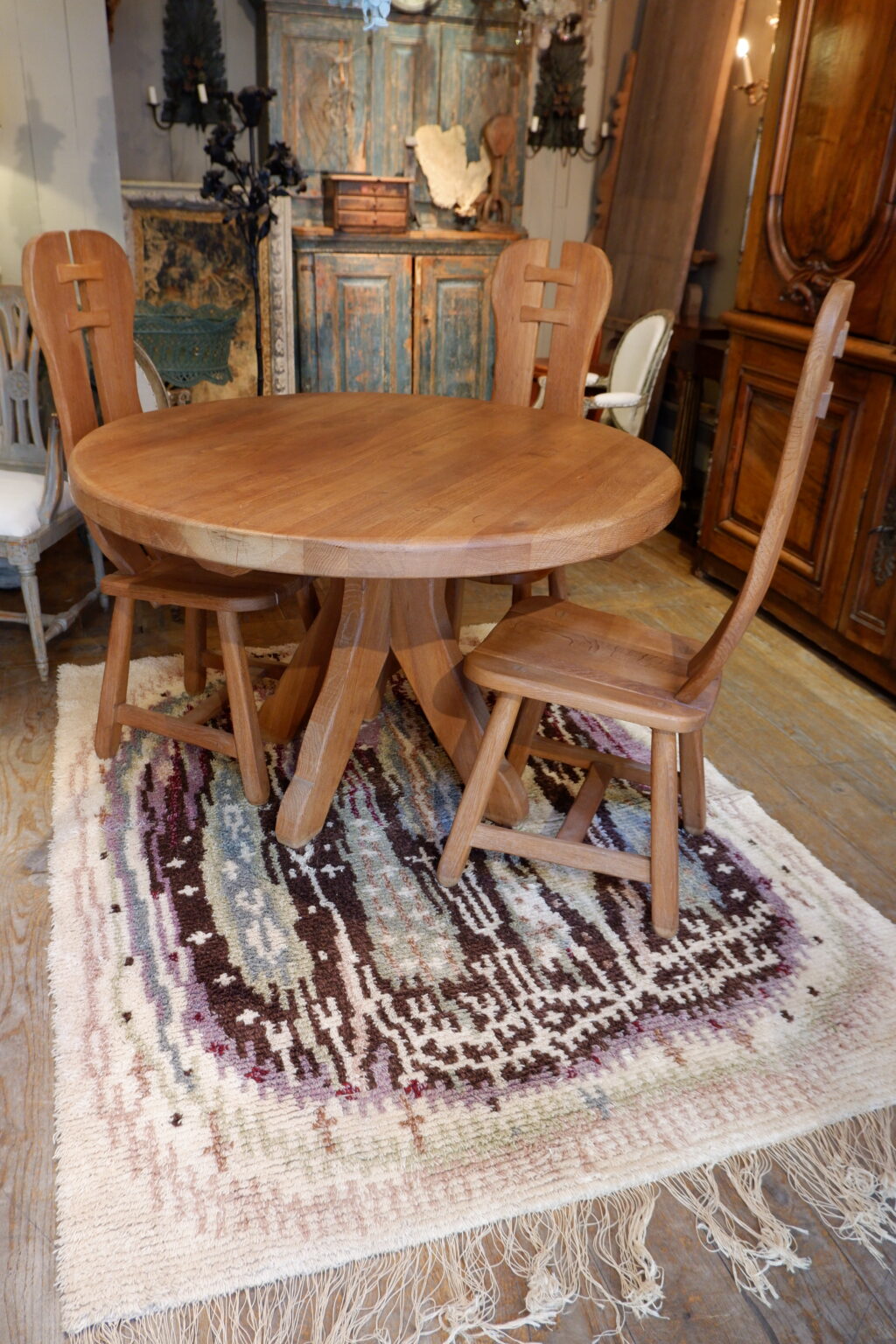 Ensemble table & 4 chaises en chêne naturel massif ca.1960 – Image 11