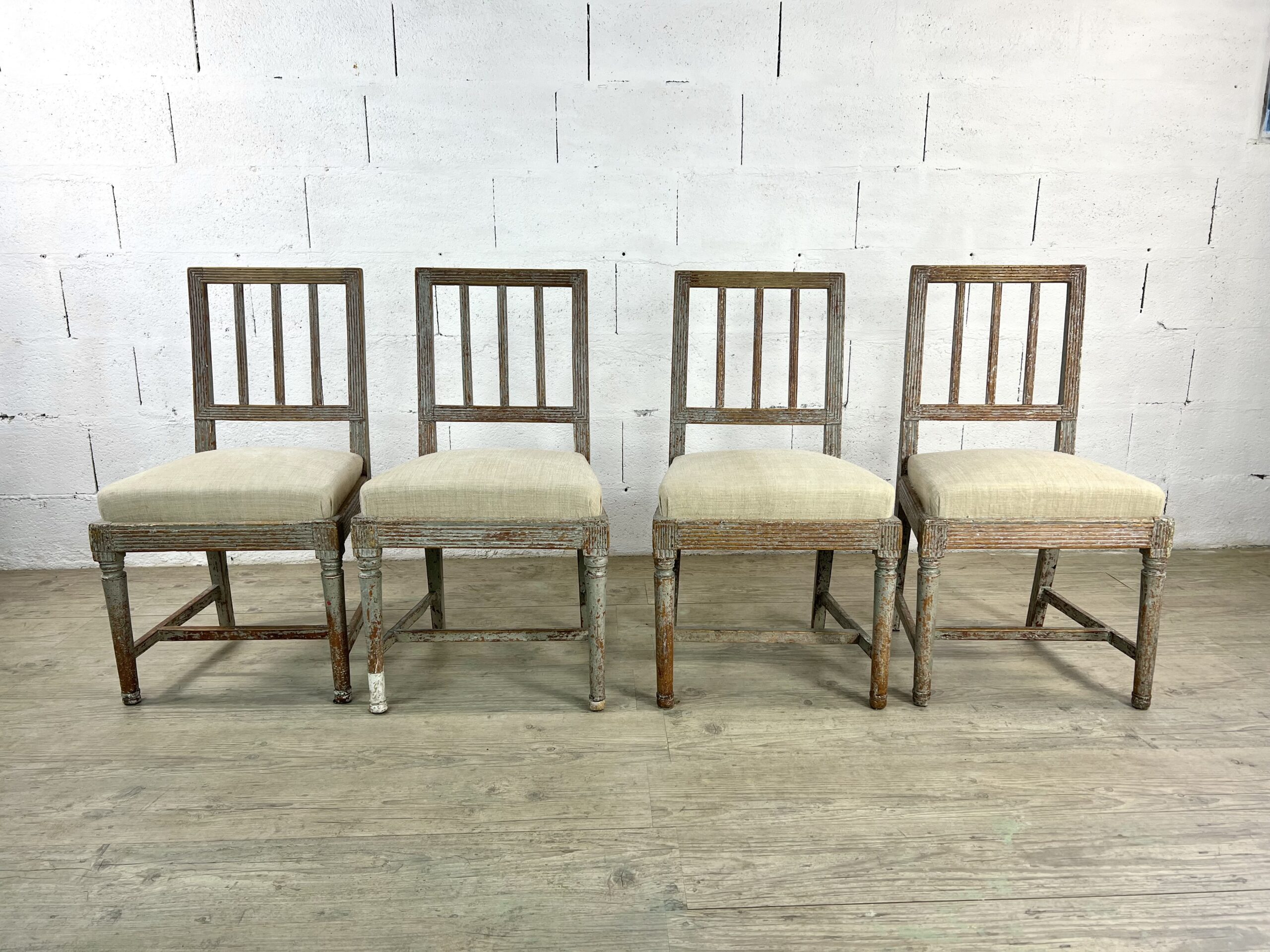 Suite of 4 Gustavian chairs