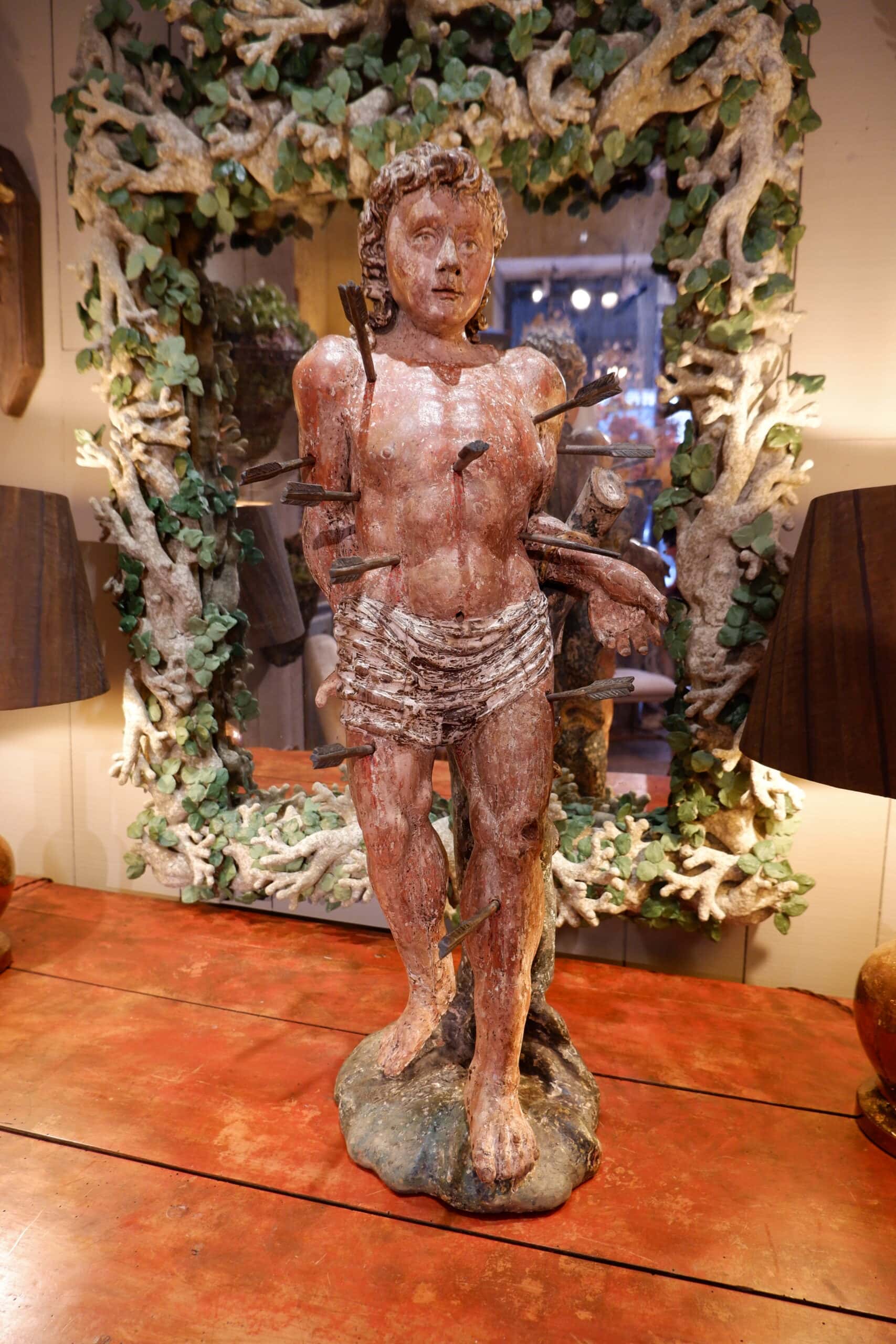 Grande statue en bois polychrome du martyr de Saint-Sébastien – Italie XVIIIe