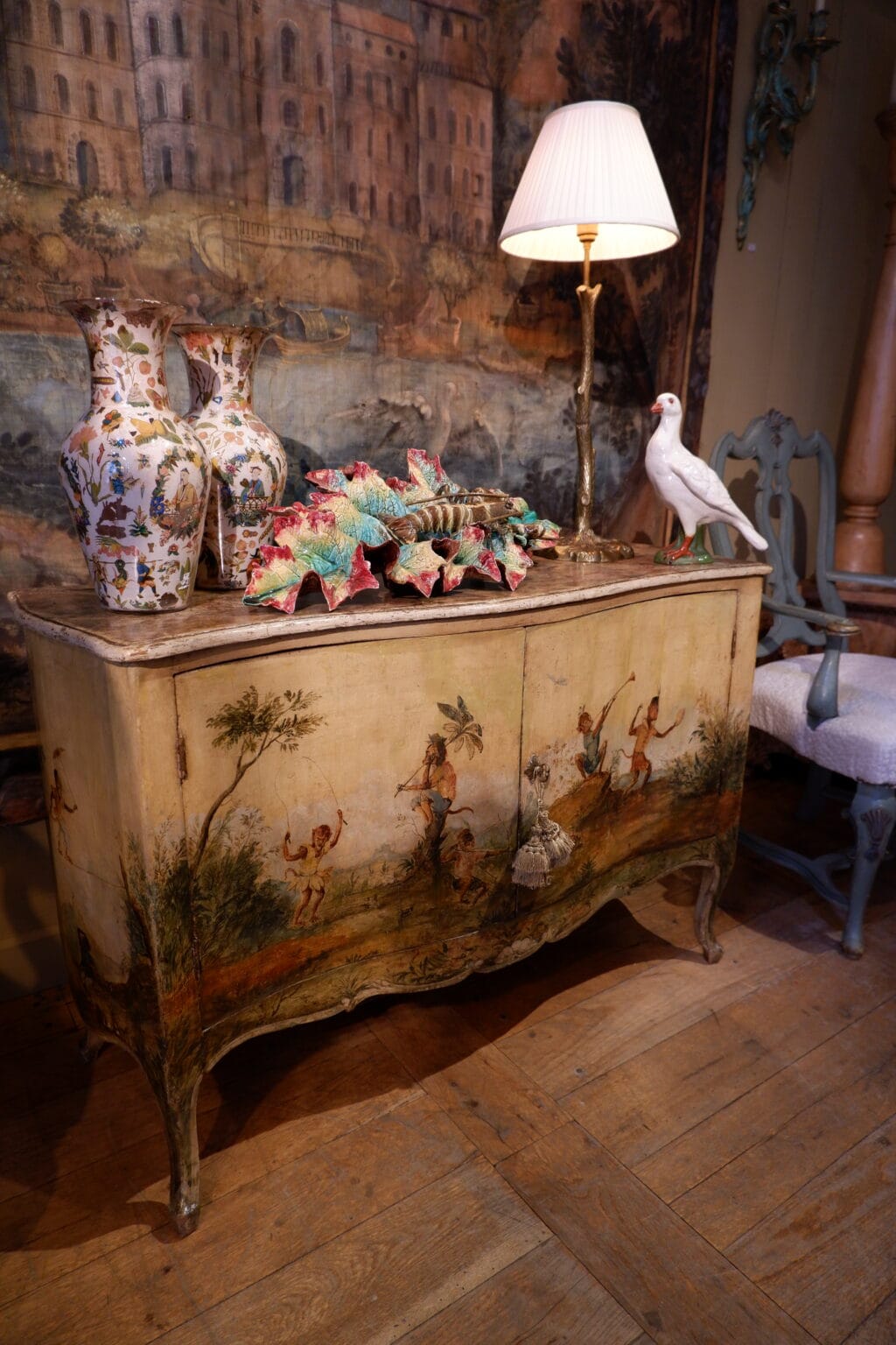 Buffet italien décor laqué polychrome "singes musiciens" Venise d'époque XVIIIe – Image 3